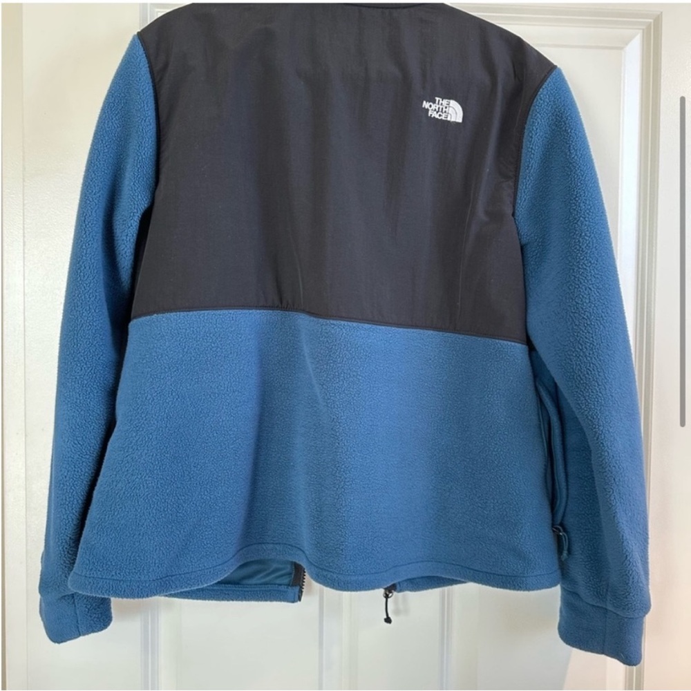 The North Face Retro Denali Jacket
Black Blue XL - Picture 4 of 6